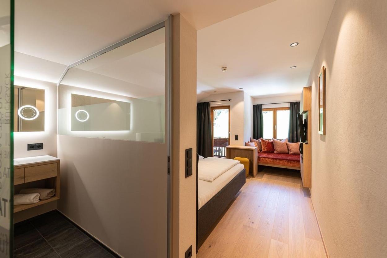 Hotel Bradabella - Montafon ガルゲレン エクステリア 写真