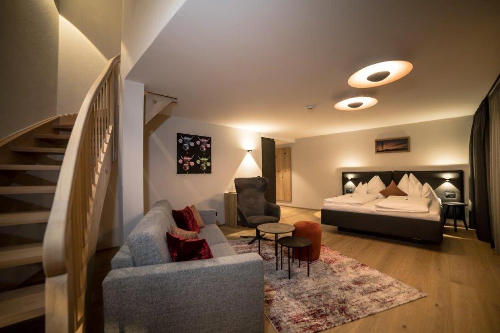 Hotel Bradabella - Montafon ガルゲレン エクステリア 写真