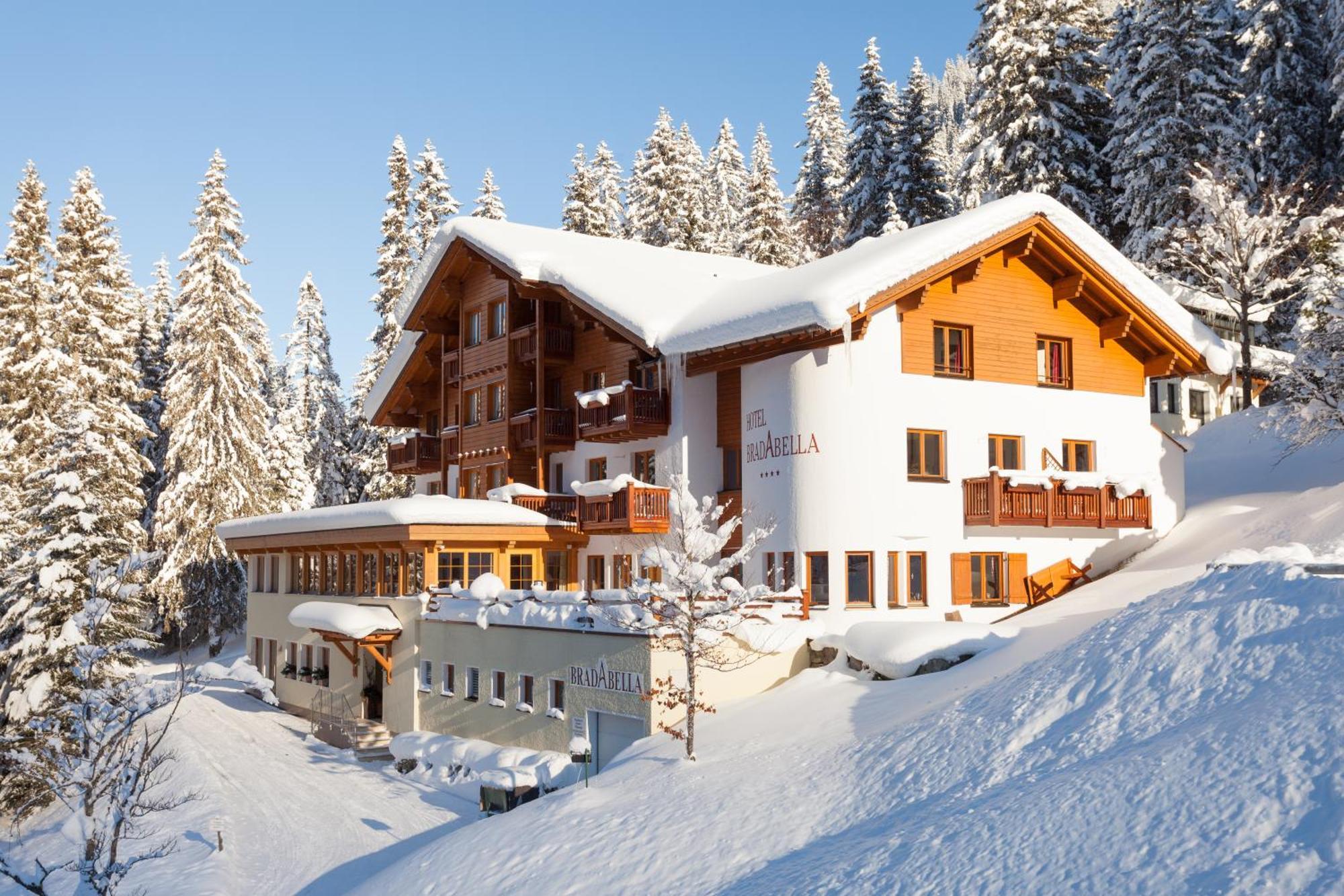 Hotel Bradabella - Montafon ガルゲレン エクステリア 写真